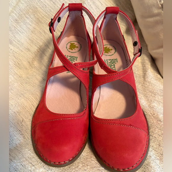 El Naturalista Red Stripe Heels - Picture 4 of 6